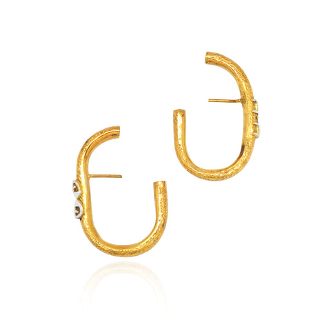 LINKED HOOP EARRINGS